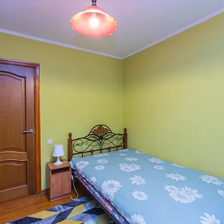 Apartment Near Central Mosque And Green Bazaar Almaty Exterior photo
