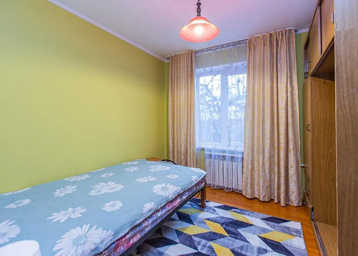 Apartment Near Central Mosque And Green Bazaar